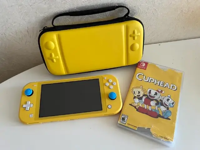 Nintendo Switch Lite Yellow + чехол + Cuphead — Батуми — 350 ₾