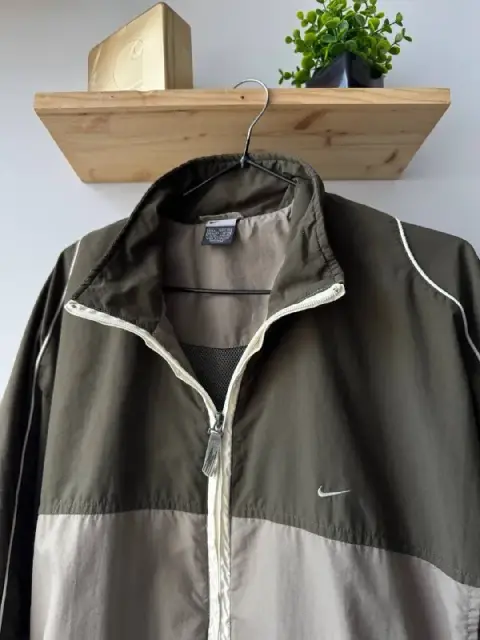 Nike — Батуми — 95 ₾