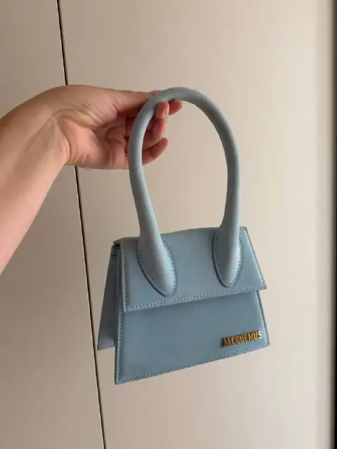 jacquemus куплена на фарфетч за 2300 дирхам (542 евро) отдам за 100 евро (40 тыс драм) — Yerevan