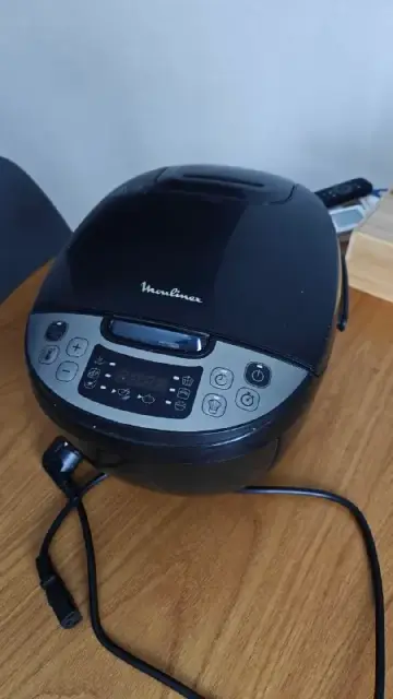 Mulinex r59 150лари. В рабочем состоянии. Умеет вариать, каши, супы и много всякого. Есть режим пова — Тбилиси — 59 150 ₾