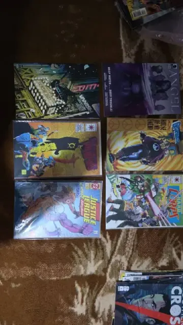 Marvel/DC и ценителей классических и современных комиксов. Есть много разных комиксов. С 1 октября т — Yerevan — 3,500 ֏