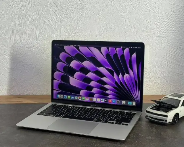 MacBook Air M1 8/512 — Батуми — 1 200 ₾