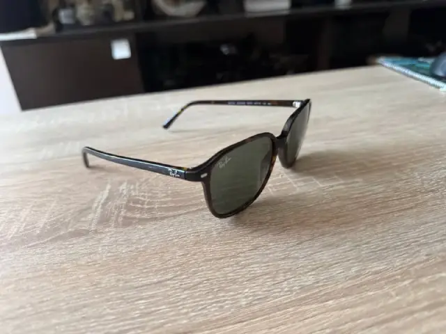 Ray Ban мужские солнцезащитные очки — Тбилиси — 100 ₾