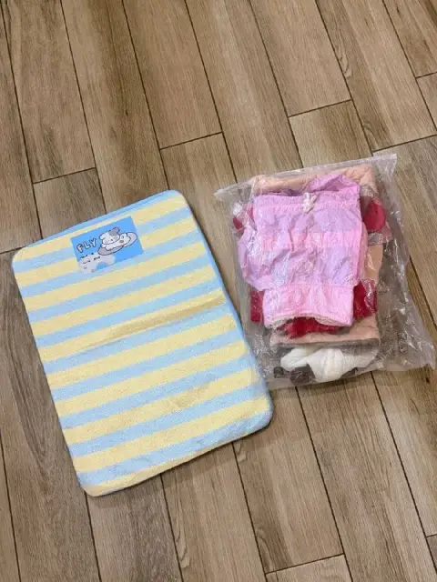 1. 🧥 Тёплая курточка — 15 лари — Тбилиси — 15 ₾