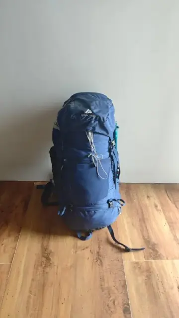 Ozark Trail Himont 50L — вместительный, легкий, с каркасом, отделяется верхний клапан который превра — Батуми — 100 ₾