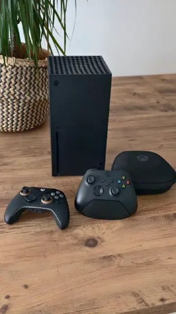 play station 5) — Батуми — 1 400 ₾