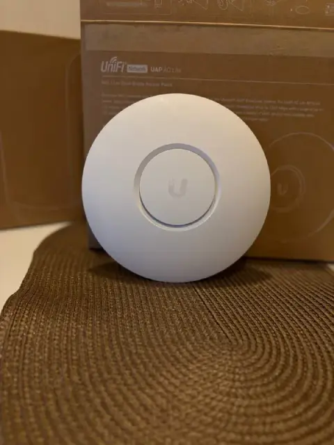 Ubiquiti UniFi UAP-AC-Lite — новая Wi-Fi точка доступа. — Батуми — 240 ₾