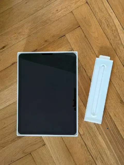 Apple iPad Air 5th Generation 64 GB Starlight — Tbilisi — 1,200 ₾
