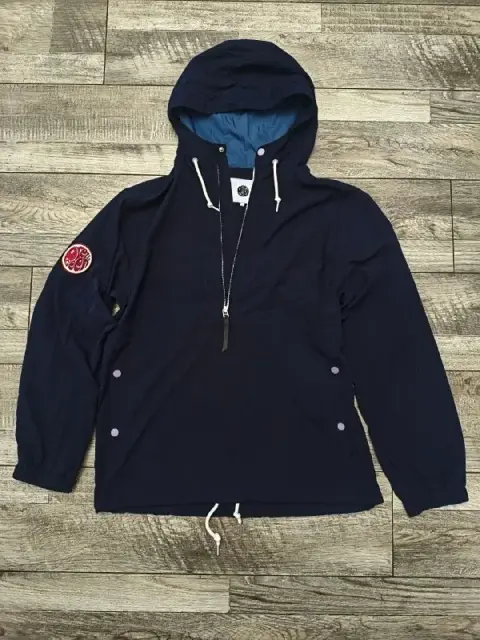 Pretty Green. — Батуми — 35 ₾