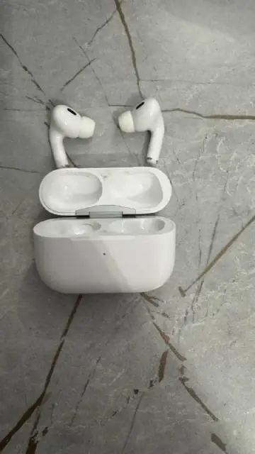 350 lari airpods 2 pro — Батуми — 350 ₾