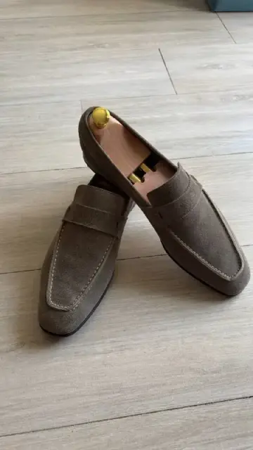 1. Мужские туфли лоферы Santoni. 43 размер. Италия, один из лучших обувных брендов, оригинал. Состоя — Тбилиси — 350 ₾
