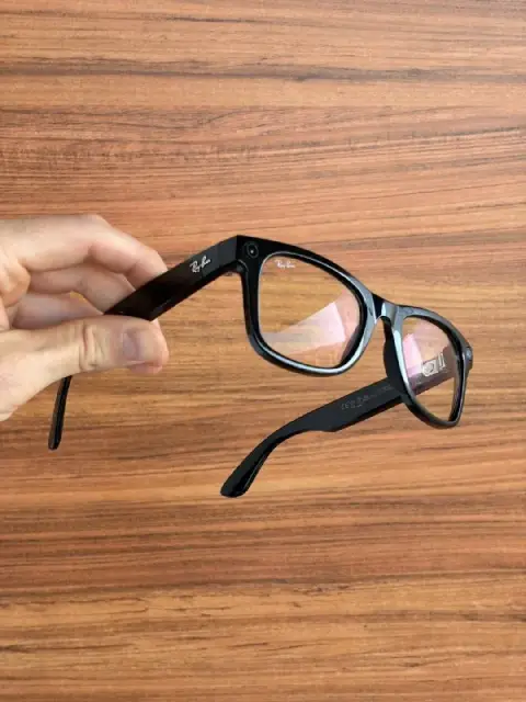 Ray-Ban Meta Wayfarer — новые, толком не поносил. Подарили, формат не мой, вот и лежат без дела. А у — Tbilisi — 940 ₾