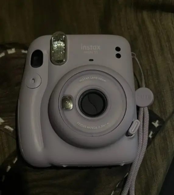 Instax mini 11 — 150₾ — Тбилиси — 150 ₾
