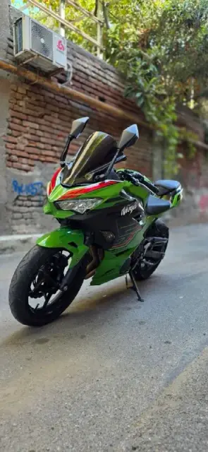 kawasaki ninja 400 2021 г — Batumi — 3,000 $