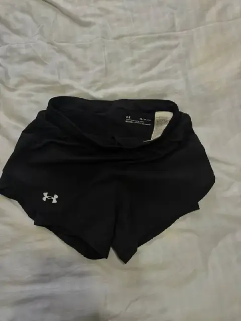 Новые кроссовки размер xs — Батуми — 30 ₾