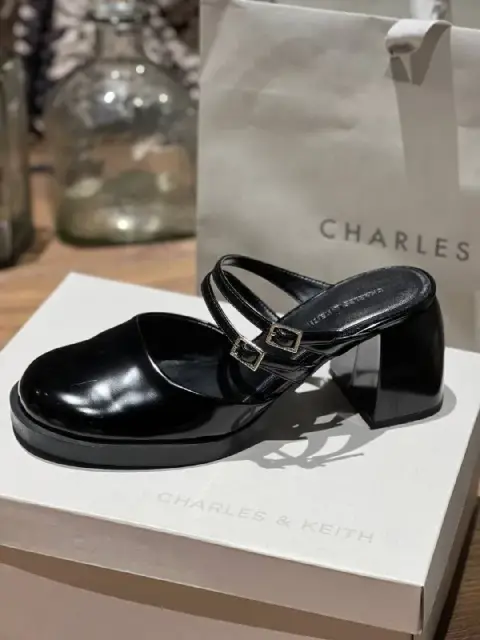 Charles&Keith — Батуми — 140 ₾