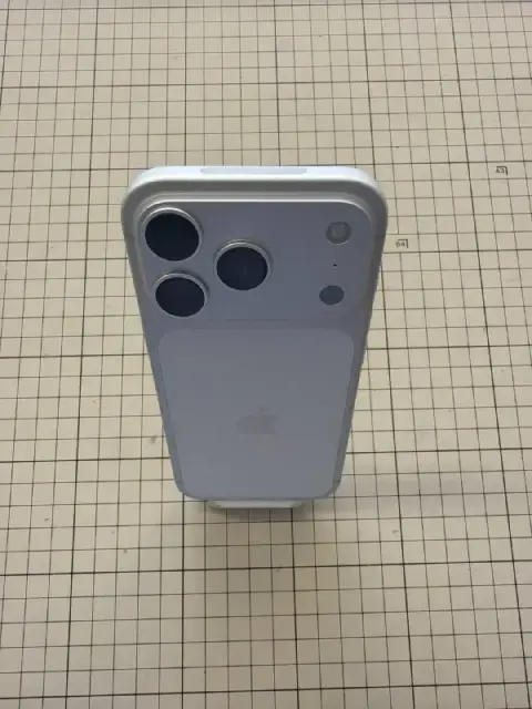 iPhone 17 Pro Max USA — Тбилиси — 3 200 ₾