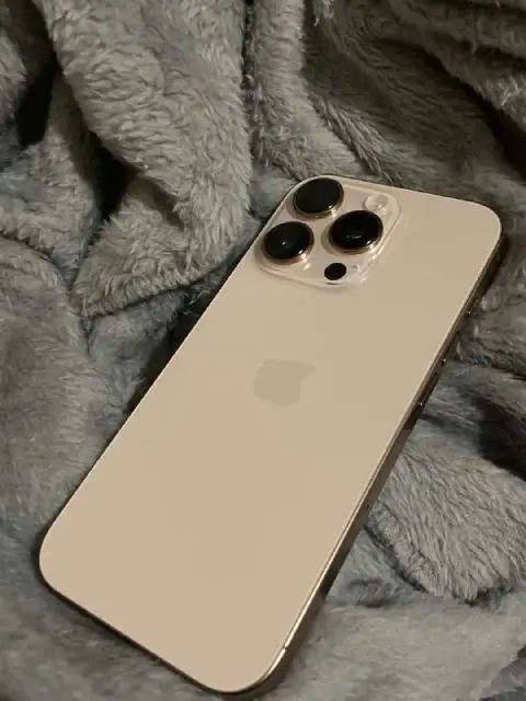 iPhone 16 pro — Тбилиси — 2 100 ₾