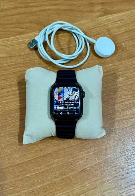 Apple Watch SE (GPS) Nike+ edition version 40 mm — Астана — 40 ₸