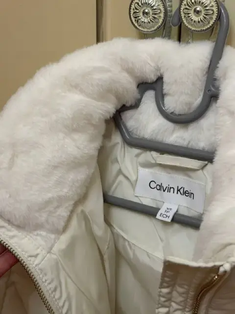 Куртки Levis и Calvin Klein оригинал — Батуми — 220 ₾
