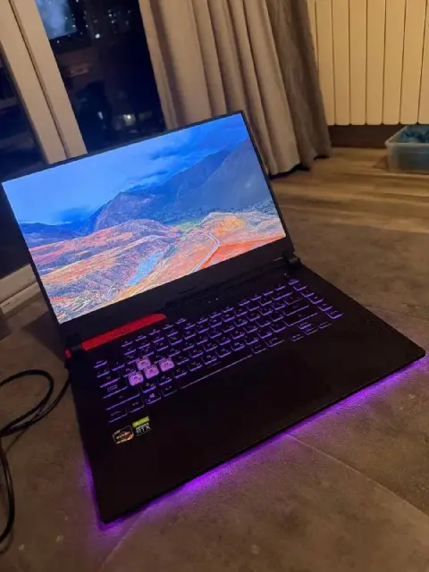 ASUS ROG Strix G15 (G513IC). Отличное состояние, полностью готов к работе, играм, монтажу видео и 3D — Батуми — 1 500 ₾