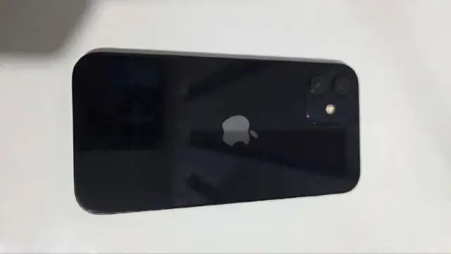 IPHONE 12 (64 GB) — Батуми — 300 ₾