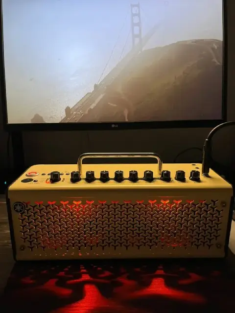 Гитарный усилитель Yamaha THR10 II — Тбилиси — 1 100 ₾