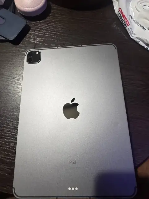 ipad pro 11 M1,128 gb, sim, Face id и камера передная не работают, 80000 — Ереван