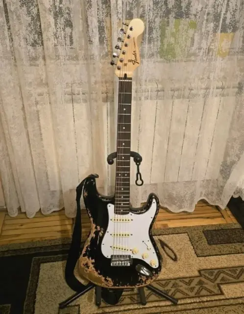 Squier by Fender Startocaster с Alnico 5 звучками — Ереван — 85 000 ֏