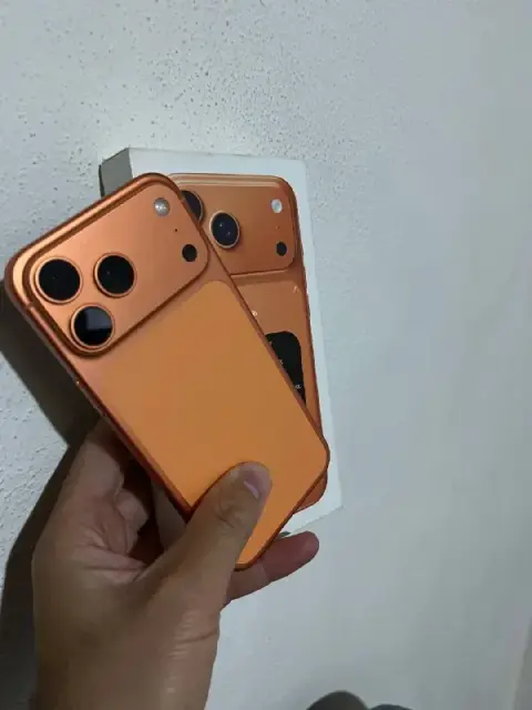 iPhone 17 Pro Max 256 GB, Турция, сеть закрыта — Стамбул — 1 100 $