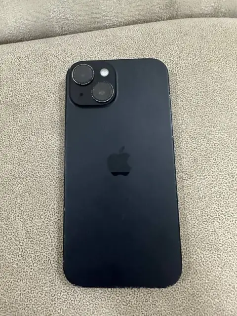 iPhone 15 с коробкой и проводом — Тбилиси