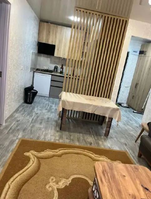 сдам квартиру 2+1 по улице Агмашенебели, 1 — Batumi — 600 $