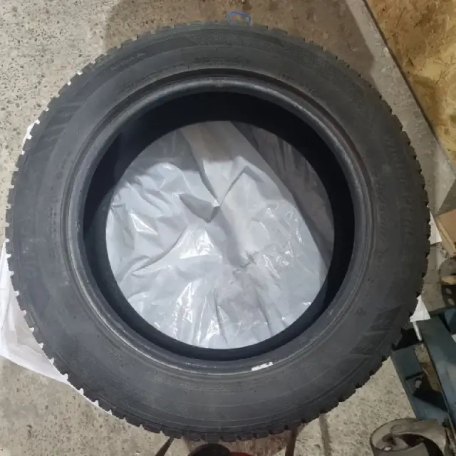 Продам зимние колеса 225×55×17 на сезон хватит смело — Батуми