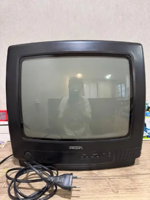 Компактный телевизор PHILIPS 15 дюймов — Тбилиси — 40 ₾