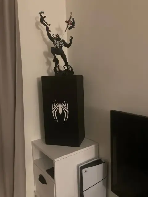 Коллекционное издание Spider-Man 2 PS5, фигурка Венома — Batumi