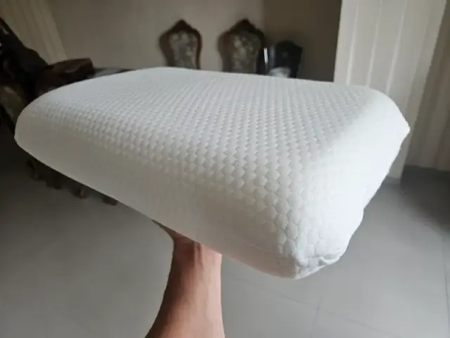Подушка ортопедическая из memory foam — Тбилиси — 18 ₾