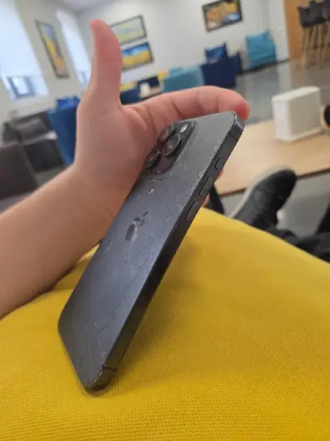 iPhone 15 Pro Max в идеальном состоянии — Тбилиси — 2 400 ₾