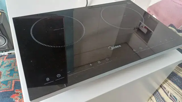 Индукционная плита Midea MC-ID358 на 2 конфорки — 220 ₾ — Батуми — 220 ₾