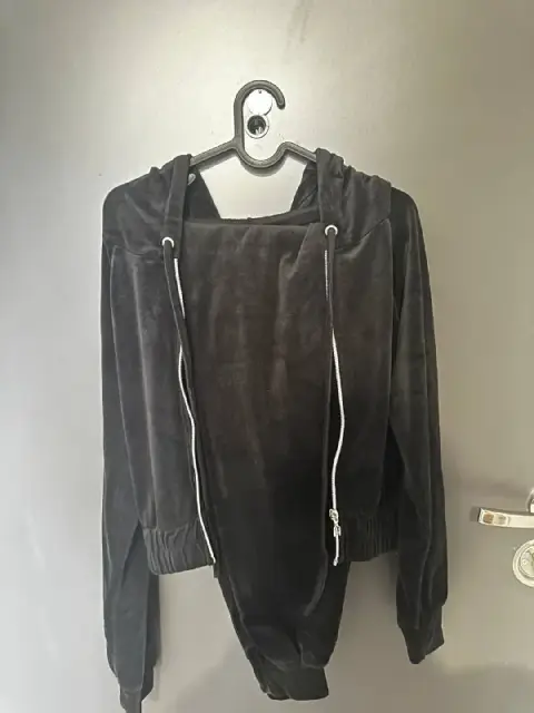 Спортивный костюм, размер S — Батуми — 25 ₾