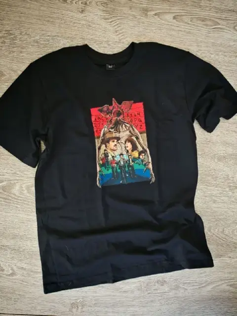Футболки очень странные дела — Батуми — 50 ₾