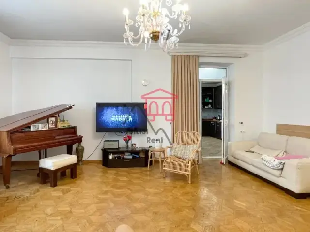 Большая квартира на пр. И.Чавчавадзе — Tbilisi — 1,500 $