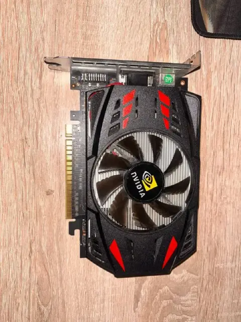 Видеокарта 4GB (GTX 750 Ti маркировка) — Алматы — 10 000 ₸