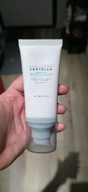 Солнцезащитный крем skin 1004 — Батуми — 35 ₾