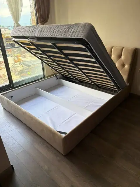 Кровать с матрасом — Батуми — 1 600 ₾