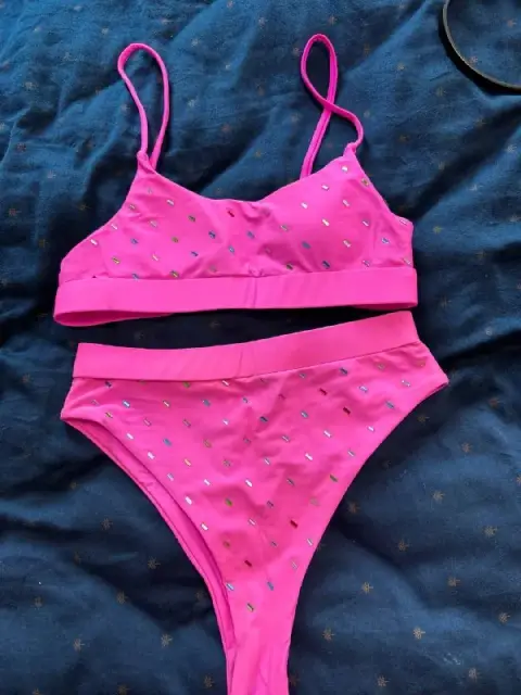 Купальник розовый S — Батуми — 30 ₾