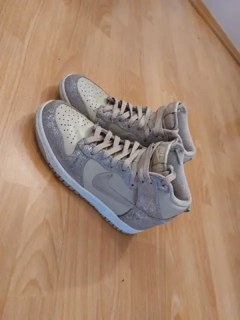 Женские кроссовки Nike — Тбилиси — 50 ₾