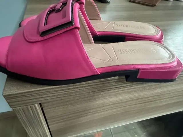 Босоножки — Батуми — 40 ₾