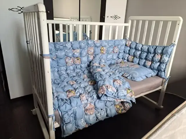 Комплект в детскую кроватку — Батуми — 180 ₾