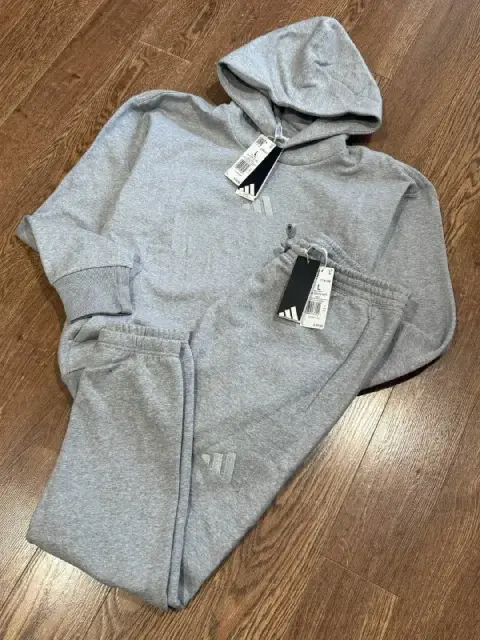 Мужской костюм на флисе Adidas — Тбилиси — 200 ₾