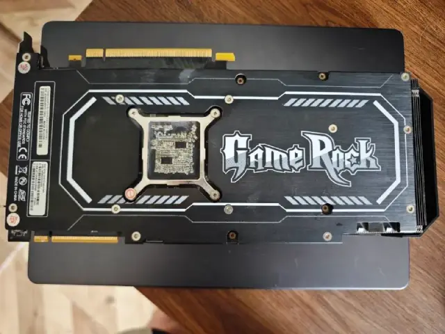 Видеокарта Nvidia rtx 2080 super gamerock — Тбилиси — 800 ₾